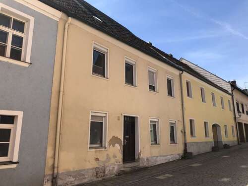 Foto - Haus zum Kaufen in Tirschenreuth 65.000,00 € 200 m²