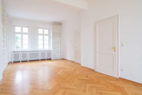 Foto - Haus zum Kaufen in Düsseldorf-Gerresheim 1.995.000,00 € 241 m²