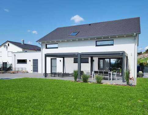 Foto - Haus zum Kaufen in Waldthurn 750.000,00 € 171 m²