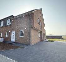 Haus zum Mieten in Toppenstedt 1.800,00 € 161 m²