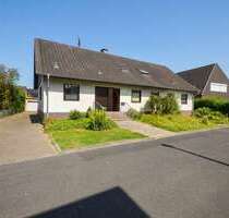 Haus zum Kaufen in Sankt Augustin Niederpleis 579.000,00 € 252.5 m² - Sankt Augustin / Niederpleis
