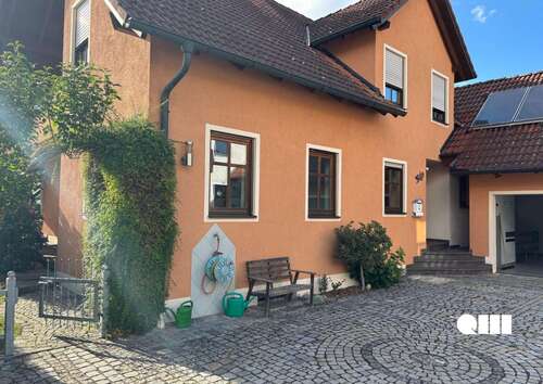 Foto - Haus zum Kaufen in Siegenburg 685.000,00 € 195 m²