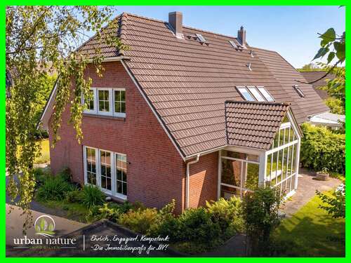 Foto - Haus zum Kaufen in Bartenshagen-Parkentin 465.000,00 € 177 m²