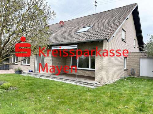 Foto - Haus zum Kaufen in Mayen 649.000,00 € 300 m²