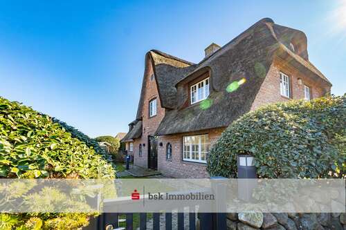 Foto - Haus zum Kaufen in Wenningstedt-Braderup (Sylt) 2.850.000,00 € 151.48 m²
