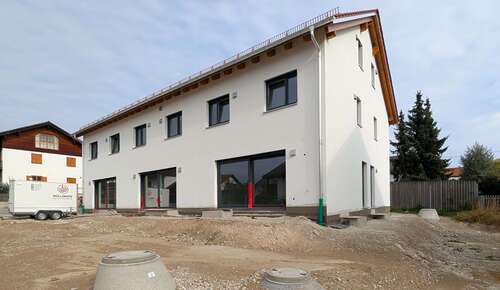 Foto - Haus zum Mieten in Isen 1.850,00 € 140.18 m²