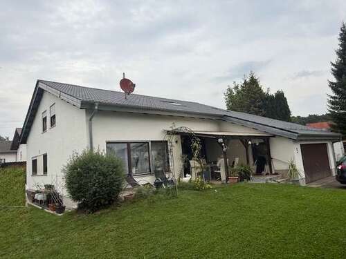 Foto - Haus zum Kaufen in Illertissen 620.000,00 € 205 m²