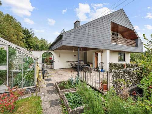 Foto - Haus zum Kaufen in Hilchenbach 399.000,00 € 300 m²