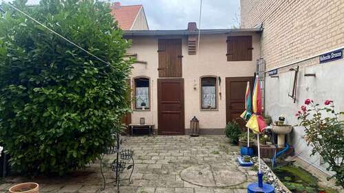 Foto - Haus zum Kaufen in Güsten 120.000,00 € 175 m²
