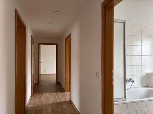 Foto - Wohnung zum Mieten in Leuna 478,00 € 69 m²