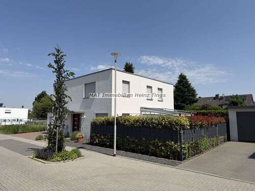 Foto - Haus zum Mieten in Herzogenrath 2.200,00 € 172 m²