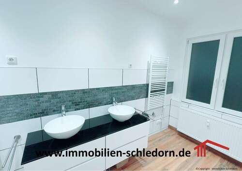 Foto - Haus zum Kaufen in Oberhausen 435.000,00 € 210 m²