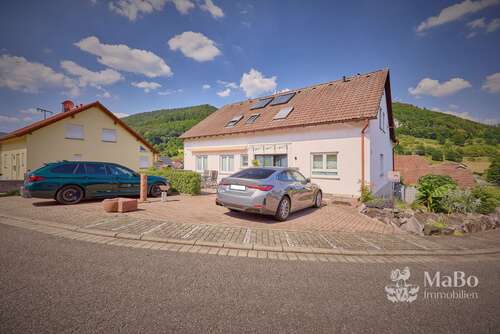 Foto - Haus zum Kaufen in Annweiler 789.000,00 € 370 m²