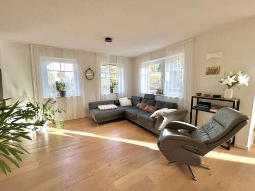 Foto - Haus zum Kaufen in Lichtenau 685.000,00 € 190 m²