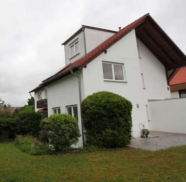 Foto - Haus zum Mieten in Böblingen 2.800,00 € 170 m²