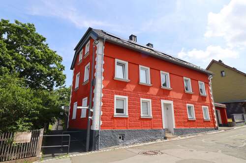 Foto - Haus zum Kaufen in Schwarzenbach a.Wald 269.000,00 € 188 m²