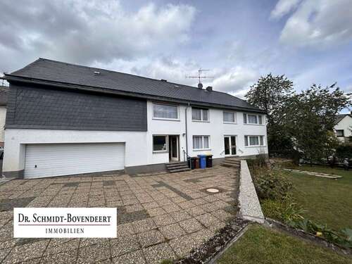 Foto - Haus zum Kaufen in Breitscheid-Gusternhain 185.000,00 € 188 m²