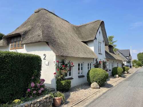 Foto - Haus zum Kaufen in Wyk auf Föhr Boldixum 450.000,00 € 300 m²