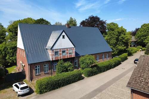 Foto - Haus zum Kaufen in Cadenberge 439.000,00 € 432.7 m²