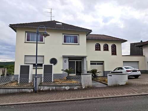 Foto - Haus zum Kaufen in Daxweiler 569.000,00 € 300 m²