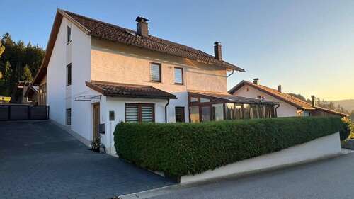 Foto - Haus zum Kaufen in Regen 399.000,00 € 229 m²