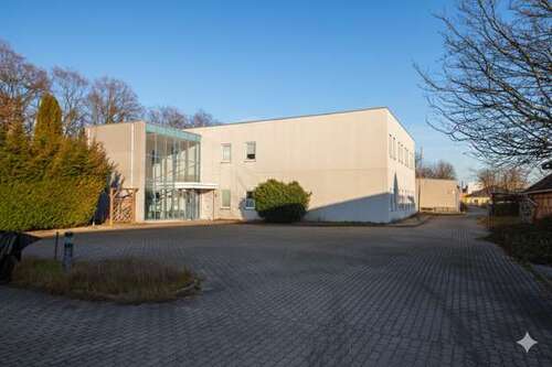 Foto - Halle in Querfurt 770,00 € 3500 m²