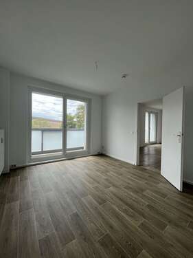 Foto - Wohnung zum Mieten in Halle 340,00 € 52.05 m²