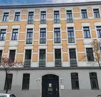 Wohnung zum Kaufen in Halle 250.000,00 € 106.97 m²