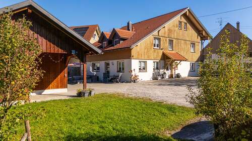 Foto - Haus zum Kaufen in Argenbühl Ratzenried 588.000,00 € 295 m²