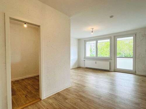 Foto - Wohnung zum Mieten in Freital 533,55 € 77.89 m²