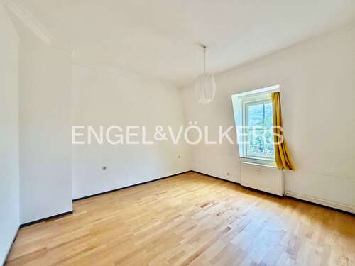 Foto - Wohnung zum Kaufen in Bad Urach 195.000,00 € 55 m²