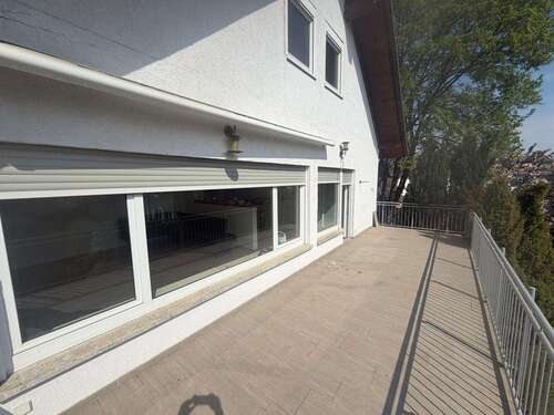 Foto - Wohnung zum Mieten in Bad Vilbel 2.000,00 € 210 m²