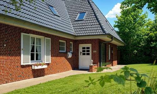 Foto - Haus zum Kaufen in Husum-Schobüll 495.000,00 € 250 m²