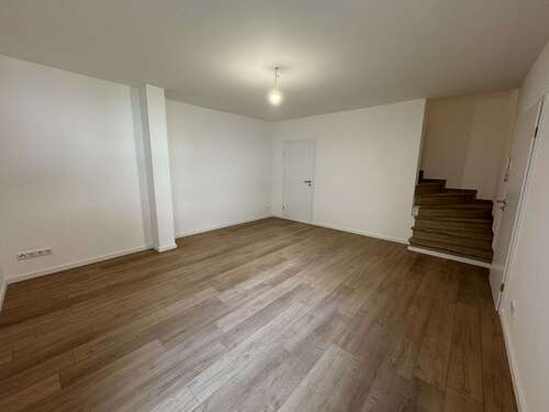 Foto - Wohnung zum Mieten in Hausen 1.150,00 € 120 m²