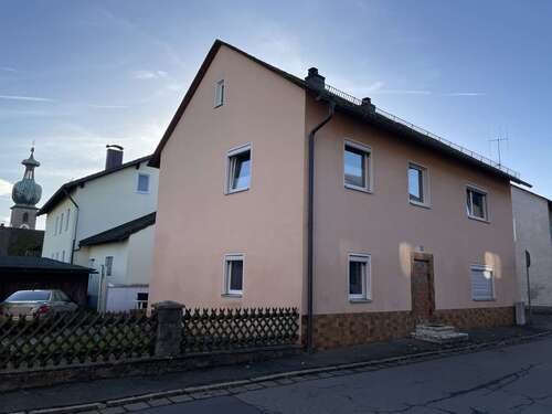 Foto - Haus zum Kaufen in Plößberg 215.000,00 € 140 m²