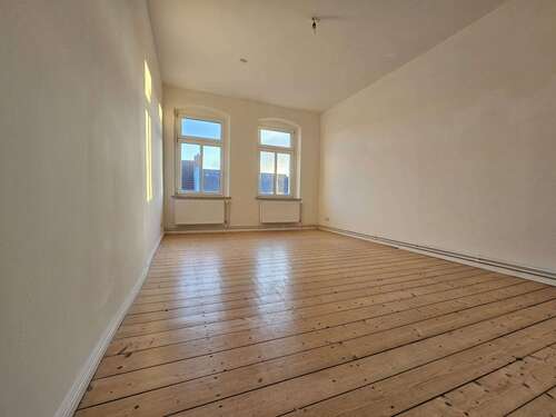 Foto - Wohnung zum Mieten in Halle (Saale) 575,00 € 74.51 m²