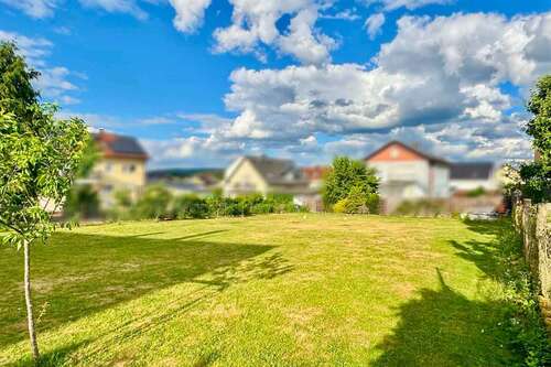 Foto - Grundstück zu verkaufen in Maxhütte-Haidhof 199.000,00 € 650 m²