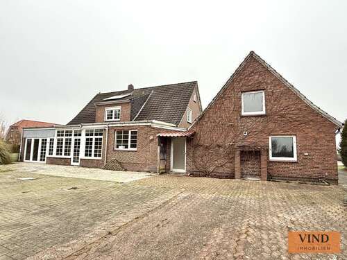 Foto - Haus zum Kaufen in Berumbur 345.000,00 € 242 m²