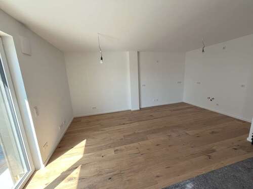 Foto - Wohnung zum Mieten in Speichersdorf 775,10 € 67.4 m²