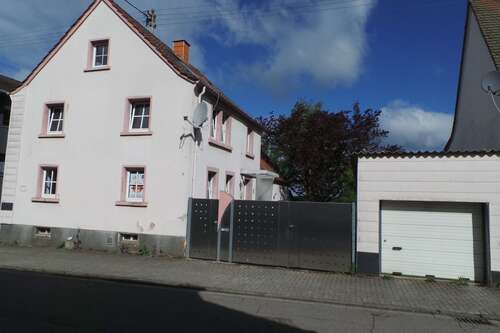 Foto - Haus zum Kaufen in Trippstadt 289.000,00 € 120 m²