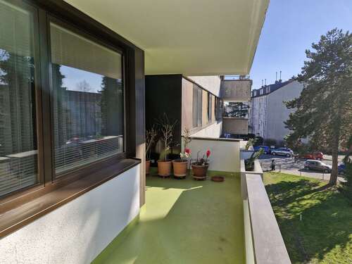 Foto - Wohnung zum Kaufen in Köln Bilderstöckchen 299.000,00 € 68 m²