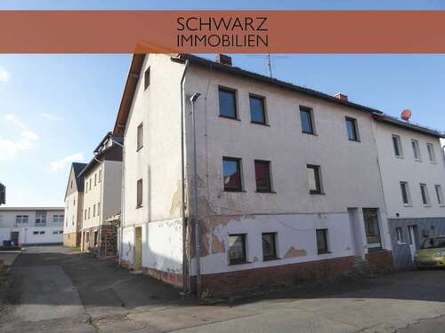 Foto - Haus zum Kaufen in Haina (Kloster) 59.900,00 € 186 m²