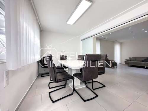 Foto - Haus zum Kaufen in Stuttgart 1.090.000,00 € 296 m²