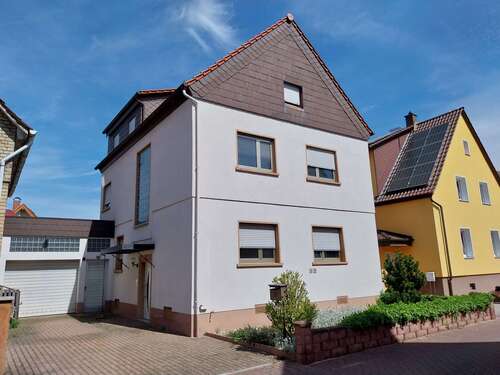 Foto - Haus zum Kaufen in Bürstadt 387.000,00 € 223 m²