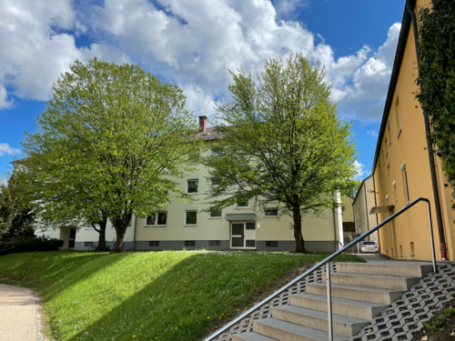 Foto - Wohnung zum Mieten in Sulzbach-Rosenberg 330,00 € 45.58 m²