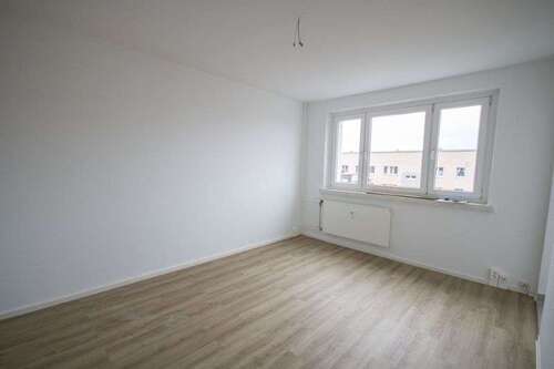 Foto - Wohnung zum Mieten in Halle (Saale) 247,00 € 41.12 m²