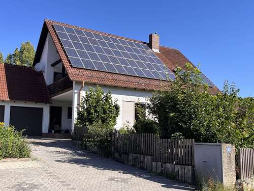 Foto - Haus zum Kaufen in Obertraubling 699.000,00 € 183.64 m²