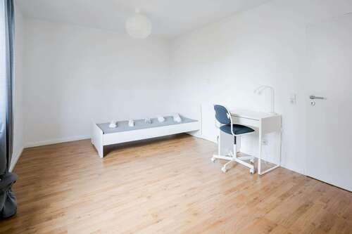 Foto - WG-Zimmer in Düsseldorf 629,00 € 10 m²