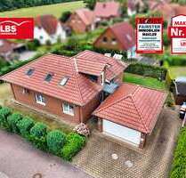 Haus zum Kaufen in Bückeburg 460.000,00 € 197.78 m²