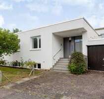 Haus zum Kaufen in Frankfurt am Main 1.200.000,00 € 274.08 m²